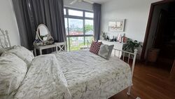 Duchess Avenue (D10), Terrace #497378401